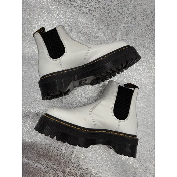Dr. Martens 2976 Quad Platform Chelsea Women's Boot White Size 7 - Picture 1 of 10